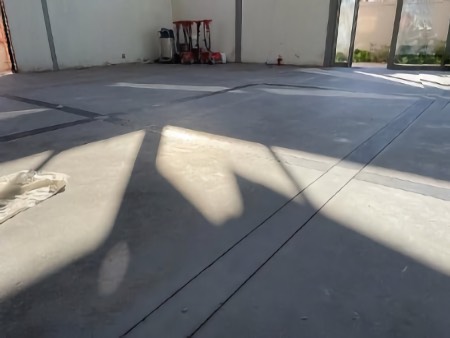 IInternal areas: Tint, polish, anti-dusting, hardener and seal: Before